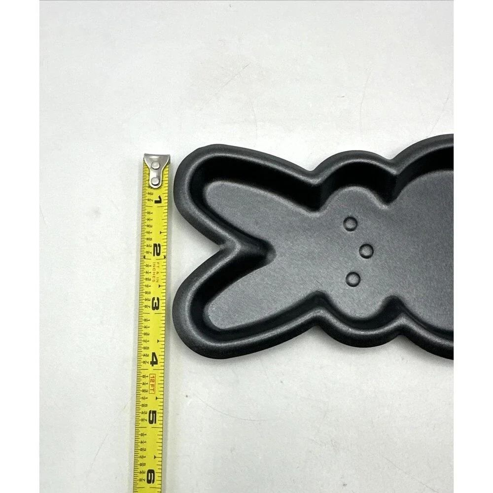 Peeps Bunny/Rabbit Non-Stick Pan by Just Born/Frankford Candy